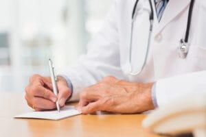 Elektromobil auf Rezept? Krankenkasse kann Kosten übernehmen!
